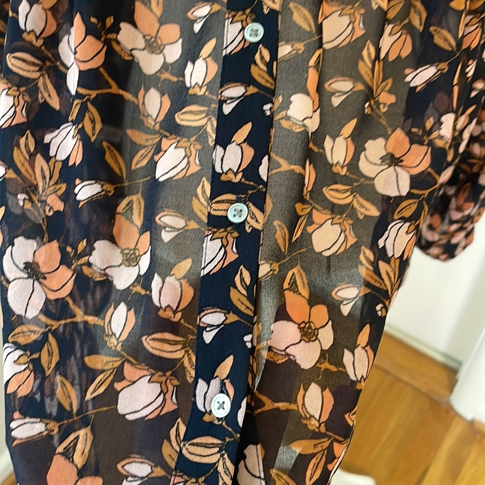 LOFT Floral Blouse (Size Small) - Picture 2 of 6